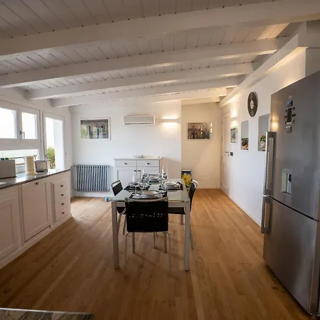 'a Nassa Luxury Apartment *